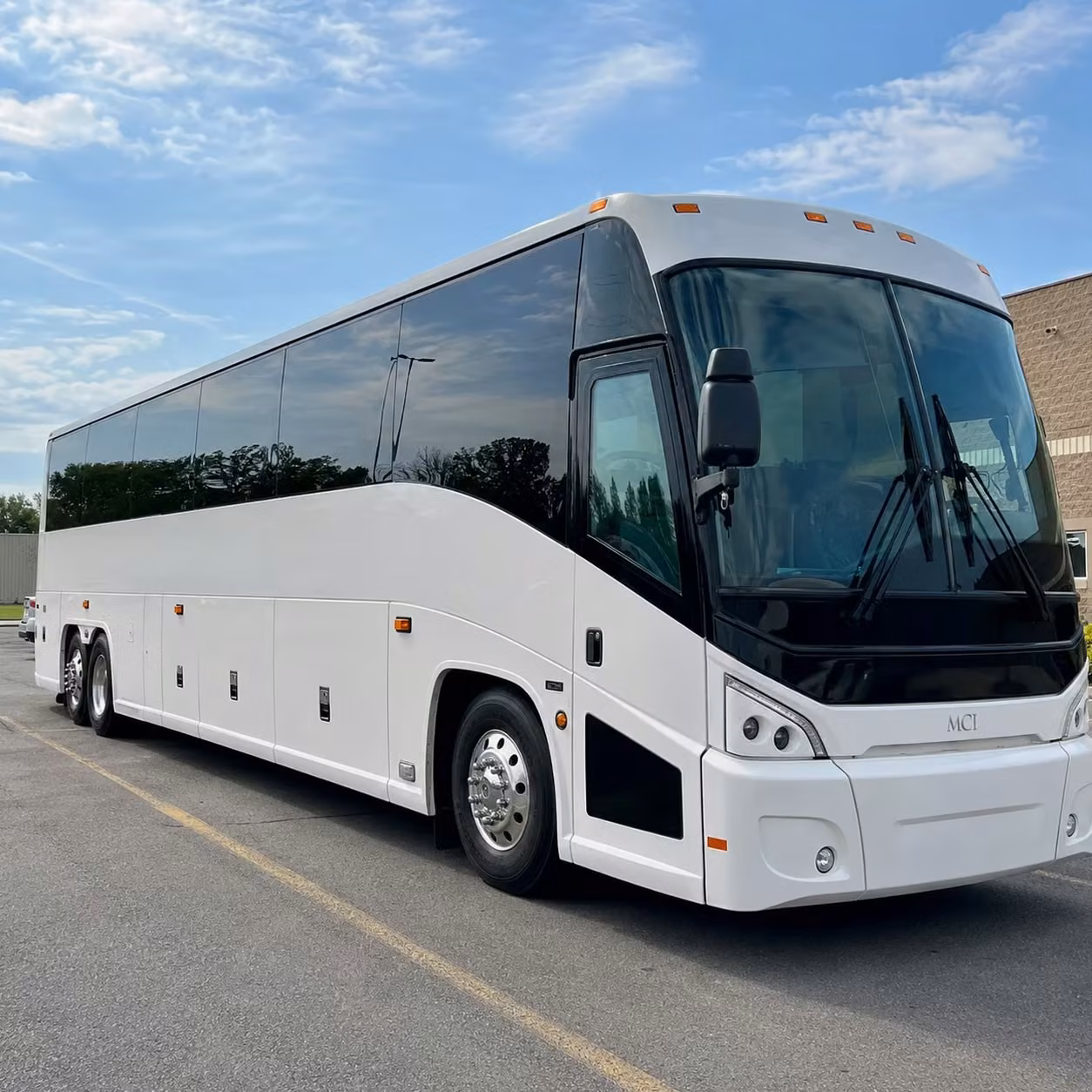 new braunfels charter bus rental fleet