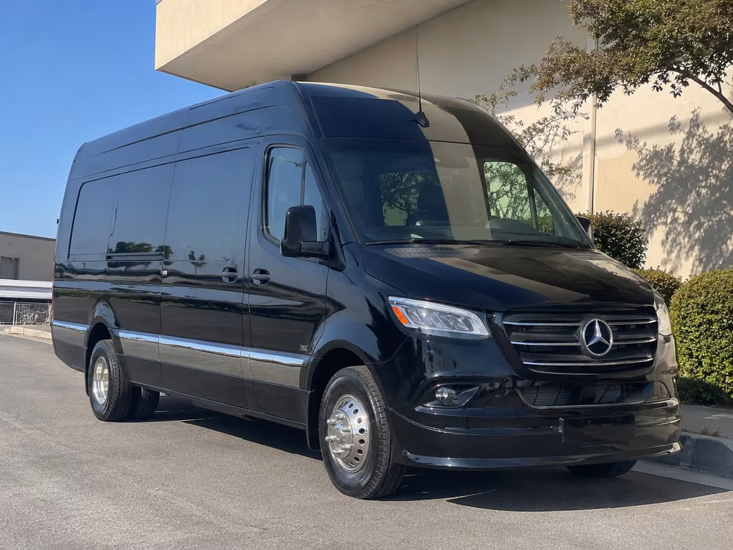 new braunfels long distance bus rentals