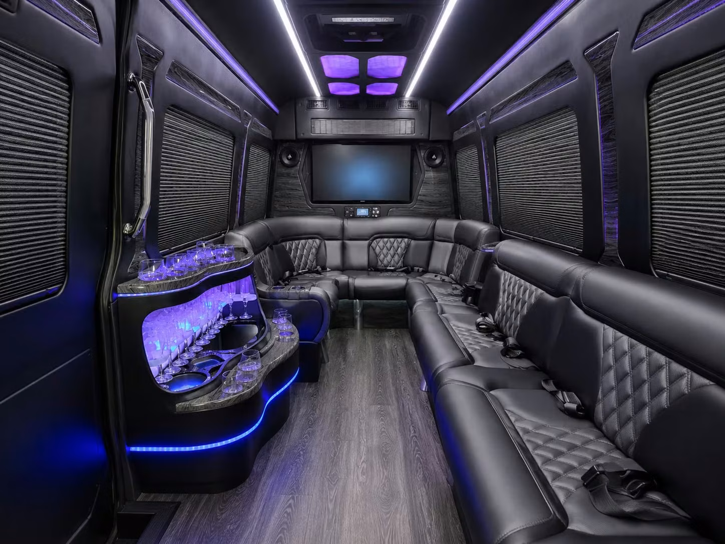 reliable airport transfers for government military personnel flying through san antonio